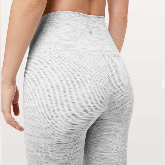 Lululemon Wunder Under Luxtreme leggings - Picture 7 of 7